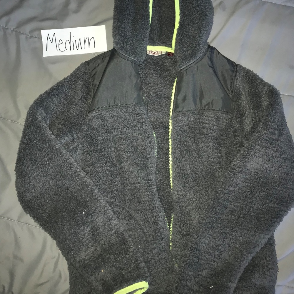 Sweatshirt